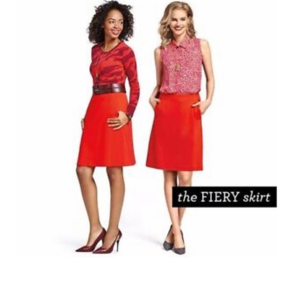 CAbi Dresses & Skirts - Cabi Fiery Skirt Size 10